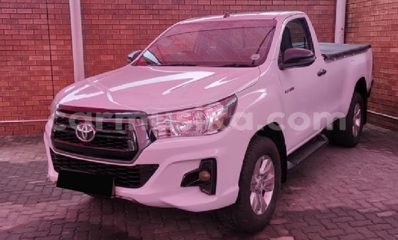 Acheter Occasion Voiture Toyota Hilux Blanc à Beitbridge, Matabeleland South Acheter Occasion Voiture Toyota Hilux Blanc à Beitbridge, Matabeleland South