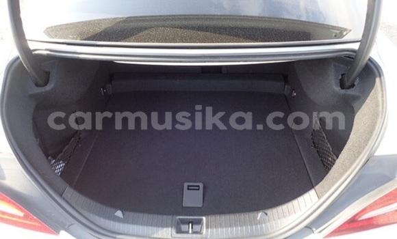 Tenga Tsaru Mercedes-Benz C180 COUPE Chena Mota in Beitbridge in Matabeleland South Tenga Tsaru Mercedes-Benz C180 COUPE Chena Mota in Beitbridge in Matabeleland South