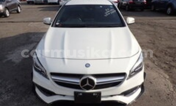 Tenga Tsaru Mercedes-Benz C180 COUPE Chena Mota in Beitbridge in Matabeleland South Tenga Tsaru Mercedes-Benz C180 COUPE Chena Mota in Beitbridge in Matabeleland South