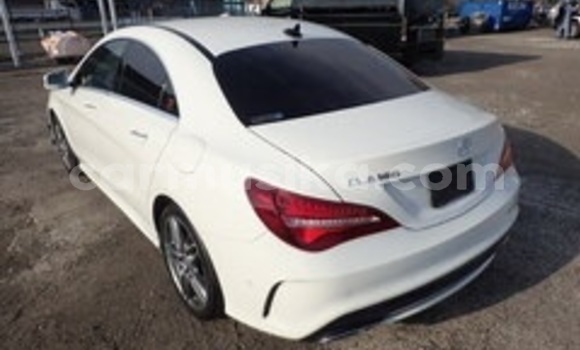 Tenga Tsaru Mercedes-Benz C180 COUPE Chena Mota in Beitbridge in Matabeleland South Tenga Tsaru Mercedes-Benz C180 COUPE Chena Mota in Beitbridge in Matabeleland South