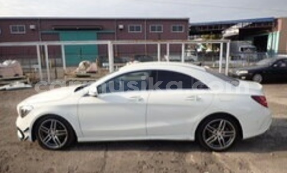 Tenga Tsaru Mercedes-Benz C180 COUPE Chena Mota in Beitbridge in Matabeleland South Tenga Tsaru Mercedes-Benz C180 COUPE Chena Mota in Beitbridge in Matabeleland South