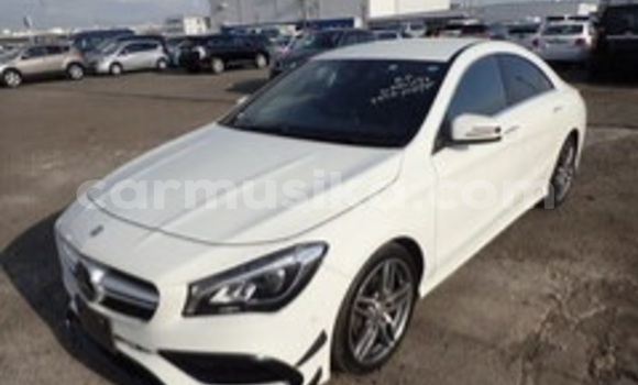 Tenga Tsaru Mercedes-Benz C180 COUPE Chena Mota in Beitbridge in Matabeleland South Tenga Tsaru Mercedes-Benz C180 COUPE Chena Mota in Beitbridge in Matabeleland South