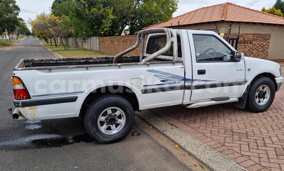 Buy Used Isuzu D–MAX White Car in Beitbridge in Matabeleland South Buy Used Isuzu D–MAX White Car in Beitbridge in Matabeleland South