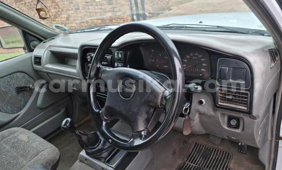 Buy Used Isuzu D–MAX White Car in Beitbridge in Matabeleland South Buy Used Isuzu D–MAX White Car in Beitbridge in Matabeleland South