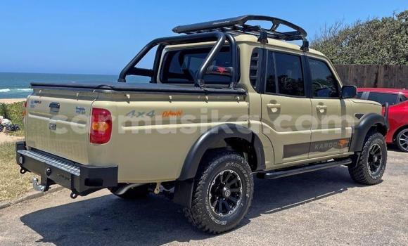 Acheter Occasion Voiture Mahindra Scorpio Beige à Beitbridge, Matabeleland South Acheter Occasion Voiture Mahindra Scorpio Beige à Beitbridge, Matabeleland South