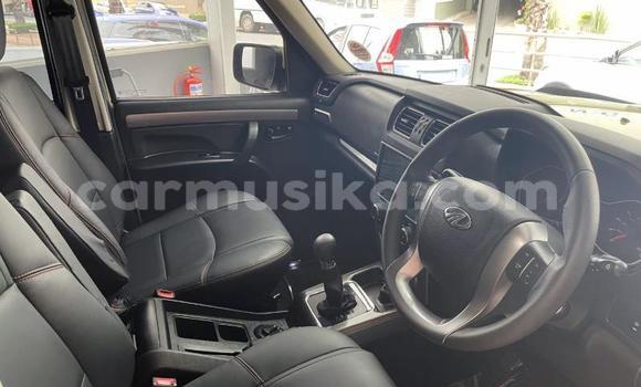 Acheter Occasion Voiture Mahindra Scorpio Beige à Beitbridge, Matabeleland South Acheter Occasion Voiture Mahindra Scorpio Beige à Beitbridge, Matabeleland South