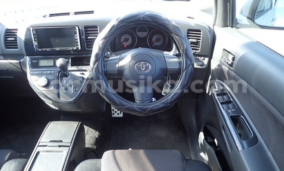 Buy Used Toyota Wish Silver Car in Beitbridge in Matabeleland South Buy Used Toyota Wish Silver Car in Beitbridge in Matabeleland South