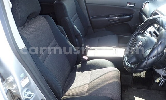 Buy Used Toyota Wish Silver Car in Beitbridge in Matabeleland South Buy Used Toyota Wish Silver Car in Beitbridge in Matabeleland South