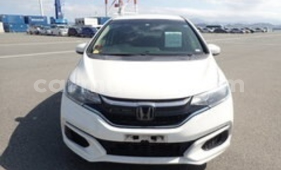 Nunua Ilio tumika Honda Fit Nyeupe Gari ndani ya Beitbridge nchini Matabeleland Kusini Nunua Ilio tumika Honda Fit Nyeupe Gari ndani ya Beitbridge nchini Matabeleland Kusini