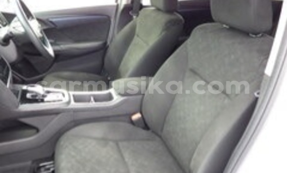 Acheter Occasion Voiture Honda Shuttle Blanc à Beitbridge, Matabeleland South Acheter Occasion Voiture Honda Shuttle Blanc à Beitbridge, Matabeleland South