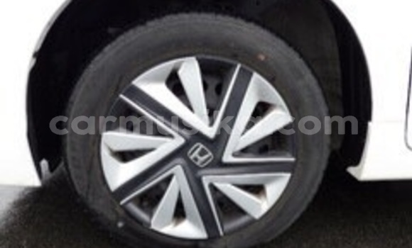 Acheter Occasion Voiture Honda Shuttle Blanc à Beitbridge, Matabeleland South Acheter Occasion Voiture Honda Shuttle Blanc à Beitbridge, Matabeleland South