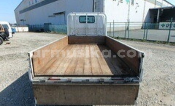 Acheter Occasion Utilitaire Toyota Dyna Blanc à Beitbridge, Matabeleland South Acheter Occasion Utilitaire Toyota Dyna Blanc à Beitbridge, Matabeleland South