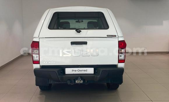 Tenga Tsaru Isuzu KB Chena Mota in Beitbridge in Matabeleland South Tenga Tsaru Isuzu KB Chena Mota in Beitbridge in Matabeleland South