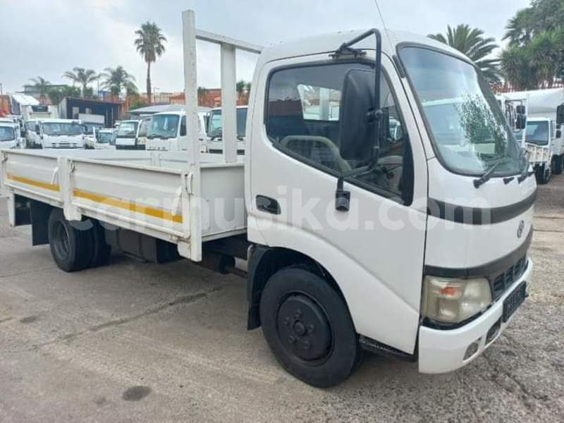 Big with watermark toyota dyna matabeleland south beitbridge 32678