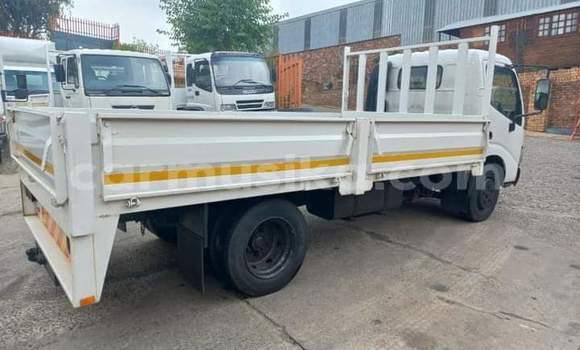 Tenga Tsaru Toyota Dyna Chena Rori in Beitbridge in Matabeleland South Tenga Tsaru Toyota Dyna Chena Rori in Beitbridge in Matabeleland South