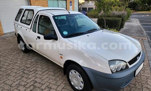 Tenga Tsaru Ford B-MAX Chena Mota in Beitbridge in Matabeleland South Tenga Tsaru Ford B-MAX Chena Mota in Beitbridge in Matabeleland South