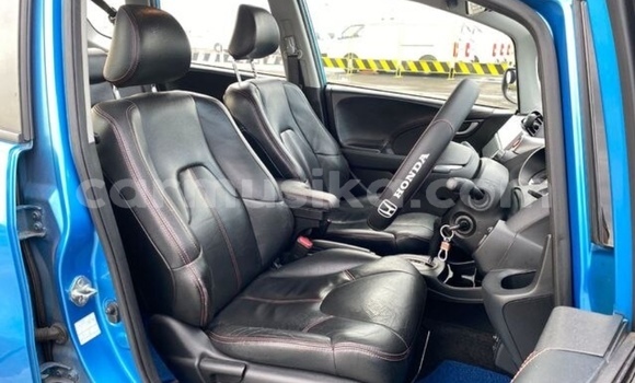 Acheter Occasion Voiture Honda Fit Bleu à Beitbridge, Matabeleland South Acheter Occasion Voiture Honda Fit Bleu à Beitbridge, Matabeleland South