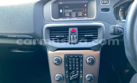 Tenga Tsaru Volvo V40 Cross Country Chena Mota in Beitbridge in Matabeleland South Tenga Tsaru Volvo V40 Cross Country Chena Mota in Beitbridge in Matabeleland South