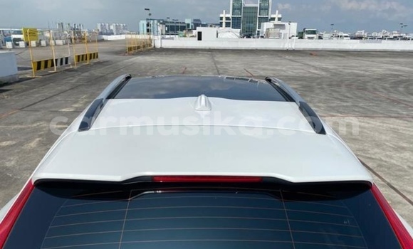 Tenga Tsaru Volvo V40 Cross Country Chena Mota in Beitbridge in Matabeleland South Tenga Tsaru Volvo V40 Cross Country Chena Mota in Beitbridge in Matabeleland South