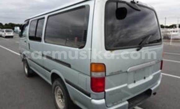 Nunua Ilio tumika Toyota Hiace Beige Gari ndani ya Beitbridge nchini Matabeleland Kusini Nunua Ilio tumika Toyota Hiace Beige Gari ndani ya Beitbridge nchini Matabeleland Kusini