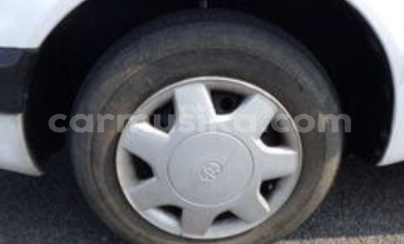 Nunua Ilio tumika Toyota Corolla Nyeupe Gari ndani ya Beitbridge nchini Matabeleland Kusini Nunua Ilio tumika Toyota Corolla Nyeupe Gari ndani ya Beitbridge nchini Matabeleland Kusini