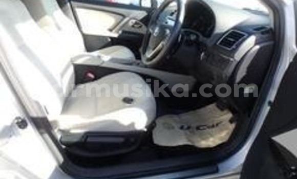 Tenga Tsaru Toyota Avensis Sirivha Mota in Beitbridge in Matabeleland South Tenga Tsaru Toyota Avensis Sirivha Mota in Beitbridge in Matabeleland South