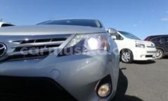 Tenga Tsaru Toyota Avensis Sirivha Mota in Beitbridge in Matabeleland South Tenga Tsaru Toyota Avensis Sirivha Mota in Beitbridge in Matabeleland South