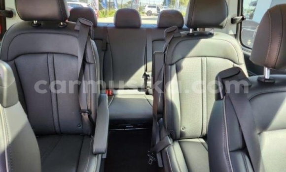 Buy Used Hyundai Starex (H-1) White Car in Beitbridge in Matabeleland South Buy Used Hyundai Starex (H-1) White Car in Beitbridge in Matabeleland South