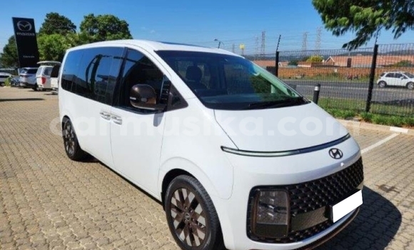 Buy Used Hyundai Starex (H-1) White Car in Beitbridge in Matabeleland South Buy Used Hyundai Starex (H-1) White Car in Beitbridge in Matabeleland South