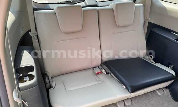 Buy Used Toyota Wish White Car in Beitbridge in Matabeleland South Buy Used Toyota Wish White Car in Beitbridge in Matabeleland South