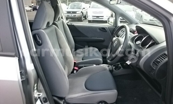 Buy Used Honda Fit Silver Car in Beitbridge in Matabeleland South Buy Used Honda Fit Silver Car in Beitbridge in Matabeleland South