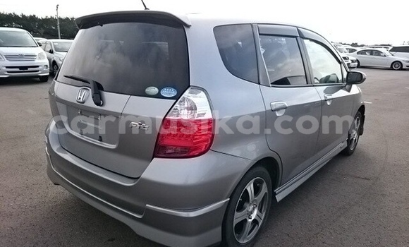 Buy Used Honda Fit Silver Car in Beitbridge in Matabeleland South Buy Used Honda Fit Silver Car in Beitbridge in Matabeleland South