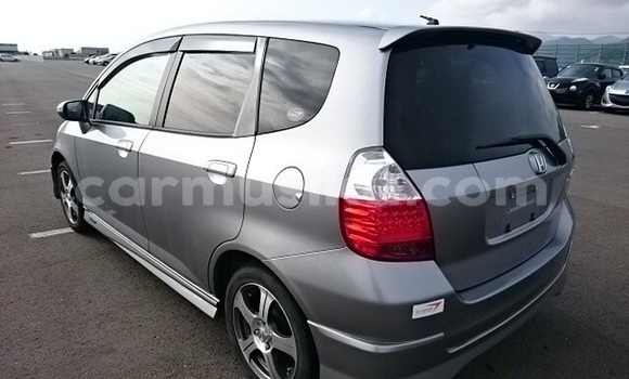 Buy Used Honda Fit Silver Car in Beitbridge in Matabeleland South Buy Used Honda Fit Silver Car in Beitbridge in Matabeleland South