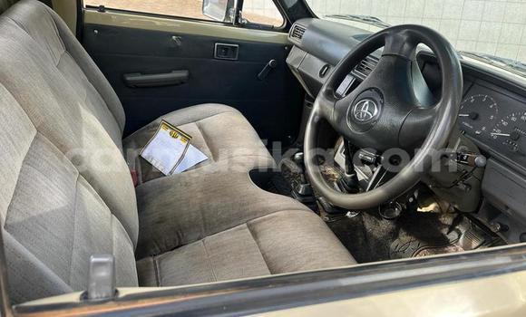 Buy Used Toyota Hiace Other Car in Beitbridge in Matabeleland South Buy Used Toyota Hiace Other Car in Beitbridge in Matabeleland South