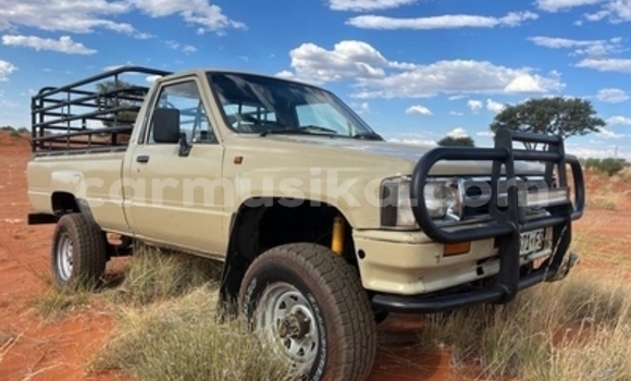 Buy Used Toyota Hiace Other Car in Beitbridge in Matabeleland South Buy Used Toyota Hiace Other Car in Beitbridge in Matabeleland South