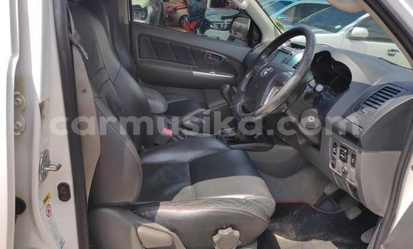 Acheter Occasion Voiture Toyota Hiace Blanc à Beitbridge, Matabeleland South Acheter Occasion Voiture Toyota Hiace Blanc à Beitbridge, Matabeleland South