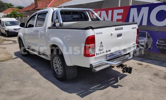 Acheter Occasion Voiture Toyota Hiace Blanc à Beitbridge, Matabeleland South Acheter Occasion Voiture Toyota Hiace Blanc à Beitbridge, Matabeleland South