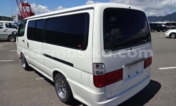 Tenga Tsaru Toyota Hiace Chena Mota in Beitbridge in Matabeleland South Tenga Tsaru Toyota Hiace Chena Mota in Beitbridge in Matabeleland South