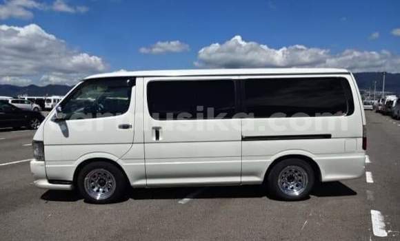 Tenga Tsaru Toyota Hiace Chena Mota in Beitbridge in Matabeleland South Tenga Tsaru Toyota Hiace Chena Mota in Beitbridge in Matabeleland South