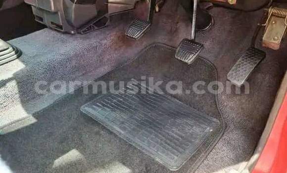 Nunua Ilio tumika Toyota Ventury Nyekundu Gari ndani ya Beitbridge nchini Matabeleland Kusini Nunua Ilio tumika Toyota Ventury Nyekundu Gari ndani ya Beitbridge nchini Matabeleland Kusini