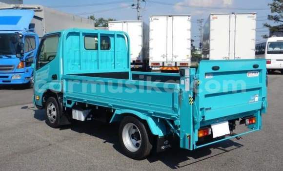 Nunua Ilio tumika Toyota Dyna Nyingine Lori ndani ya Beitbridge nchini Matabeleland Kusini Nunua Ilio tumika Toyota Dyna Nyingine Lori ndani ya Beitbridge nchini Matabeleland Kusini