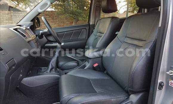 Acheter Occasion Voiture Toyota Hiace Gris à Beitbridge, Matabeleland South Acheter Occasion Voiture Toyota Hiace Gris à Beitbridge, Matabeleland South