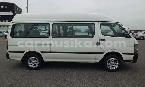 Acheter Occasion Voiture Toyota Hiace Blanc à Beitbridge, Matabeleland South Acheter Occasion Voiture Toyota Hiace Blanc à Beitbridge, Matabeleland South