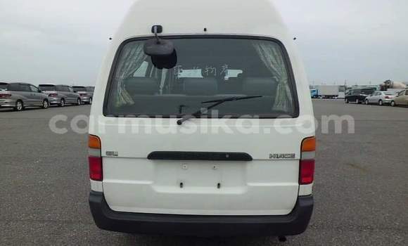 Acheter Occasion Voiture Toyota Hiace Blanc à Beitbridge, Matabeleland South Acheter Occasion Voiture Toyota Hiace Blanc à Beitbridge, Matabeleland South