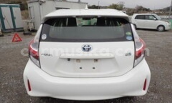 Nunua Ilio tumika Toyota Aqua Nyeupe Gari ndani ya Beitbridge nchini Matabeleland Kusini Nunua Ilio tumika Toyota Aqua Nyeupe Gari ndani ya Beitbridge nchini Matabeleland Kusini