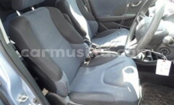 Nunua Ilio tumika Honda Fit Fedha Gari ndani ya Beitbridge nchini Matabeleland Kusini Nunua Ilio tumika Honda Fit Fedha Gari ndani ya Beitbridge nchini Matabeleland Kusini