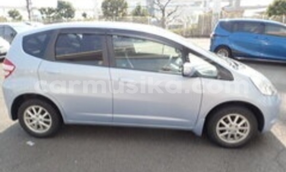 Nunua Ilio tumika Honda Fit Fedha Gari ndani ya Beitbridge nchini Matabeleland Kusini Nunua Ilio tumika Honda Fit Fedha Gari ndani ya Beitbridge nchini Matabeleland Kusini