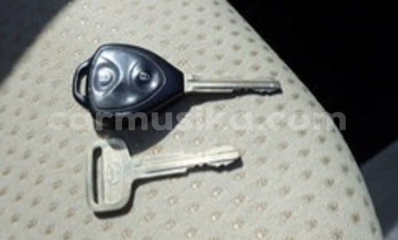 Nunua Ilio tumika Toyota Vitz Fedha Gari ndani ya Beitbridge nchini Matabeleland Kusini Nunua Ilio tumika Toyota Vitz Fedha Gari ndani ya Beitbridge nchini Matabeleland Kusini