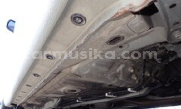 Nunua Ilio tumika Toyota Vitz Fedha Gari ndani ya Beitbridge nchini Matabeleland Kusini Nunua Ilio tumika Toyota Vitz Fedha Gari ndani ya Beitbridge nchini Matabeleland Kusini