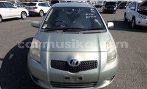 Nunua Ilio tumika Toyota Vitz Fedha Gari ndani ya Beitbridge nchini Matabeleland Kusini Nunua Ilio tumika Toyota Vitz Fedha Gari ndani ya Beitbridge nchini Matabeleland Kusini